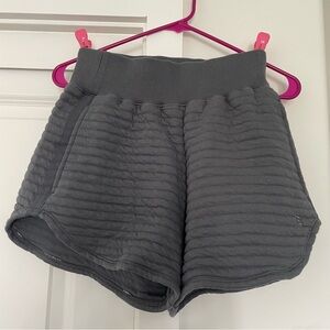 Everlane pull on Shorts ash gray quilted high waisted xs